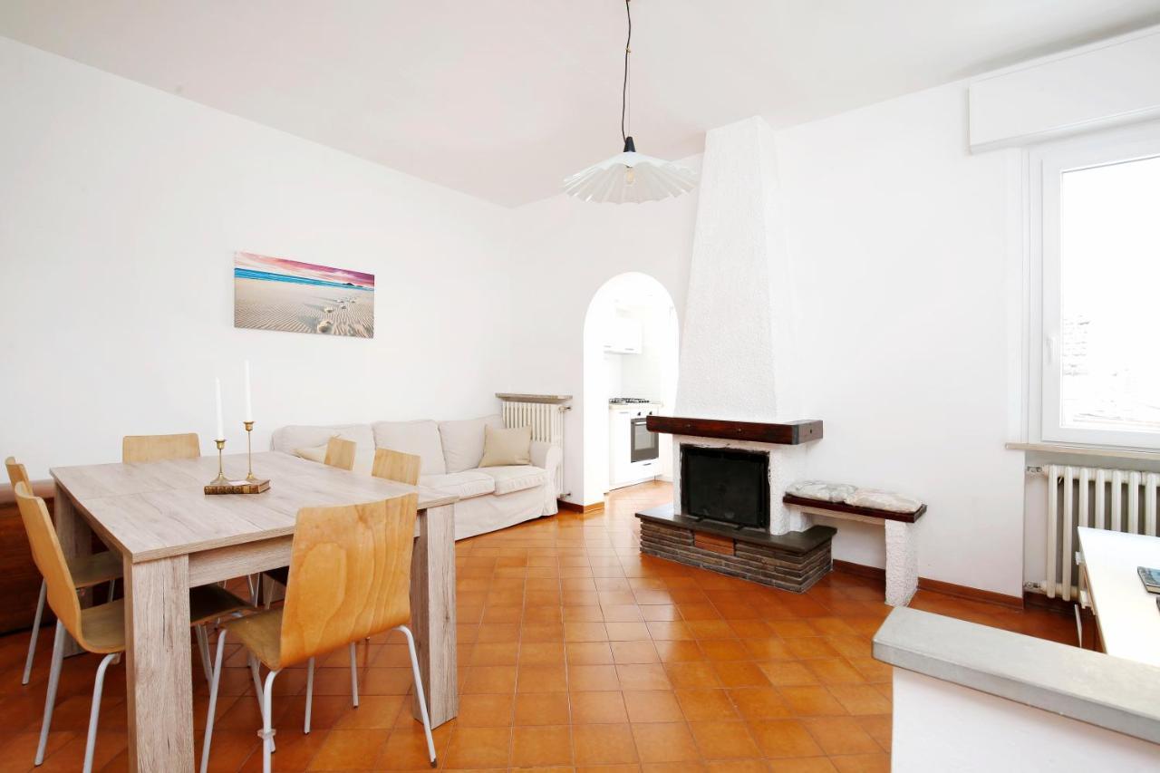 Appartamenti Diffusi Di Villa Fiorita Con Accesso Alle Piscine Della Struttura Principale Cattolica Exterior foto