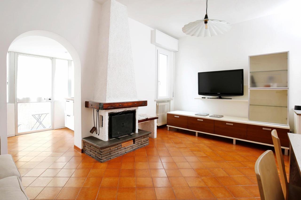 Appartamenti Diffusi Di Villa Fiorita Con Accesso Alle Piscine Della Struttura Principale Cattolica Exterior foto